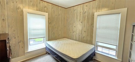 Building Photo - 17 Frank St