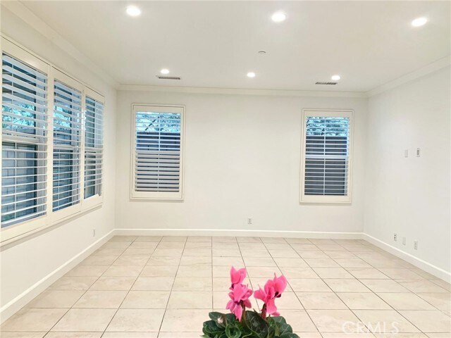 Building Photo - 101 Sprig