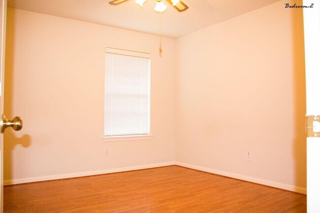 Building Photo - 2423 Daneswood Ct