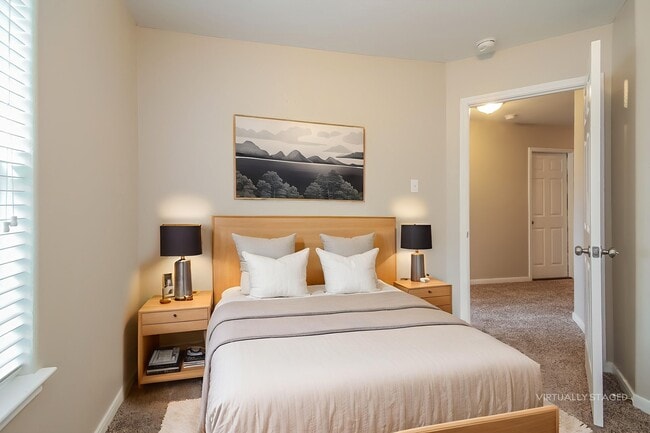 Building Photo - 9518 Peridot Green Dr