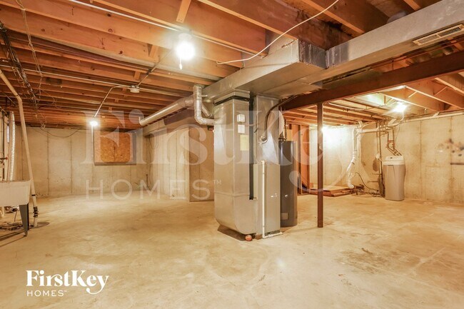 Building Photo - 130 Kevin Ln