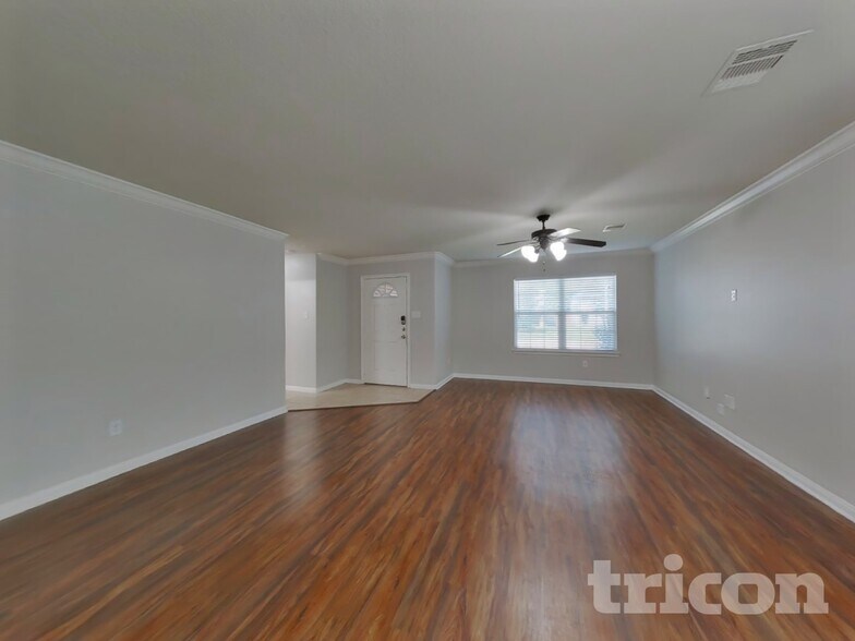 Building Photo - 12030 Green Bluff Ct