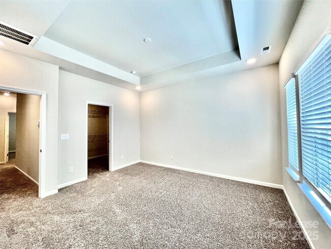 Building Photo - 15022 Camus Ct