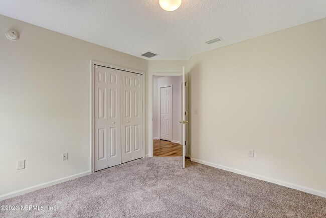 Building Photo - 608 Birchbark Trail