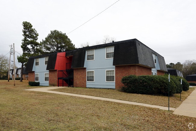 Primary Photo - Indian Creek Apartments