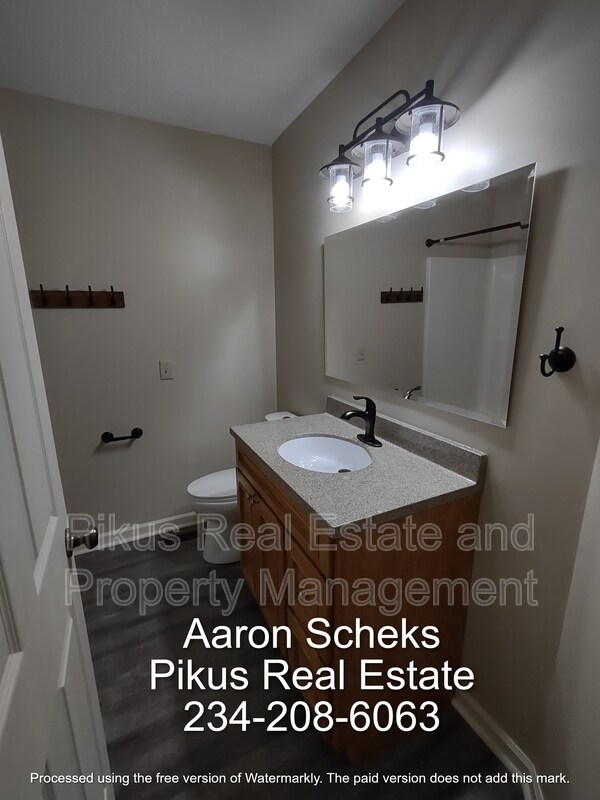 Building Photo - 4987 Shawn Cir NW