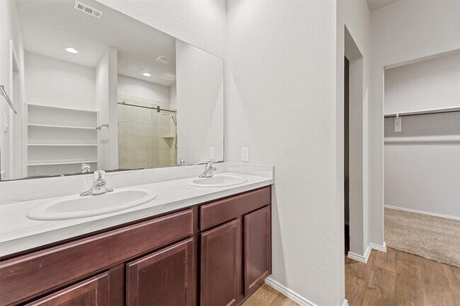 Building Photo - 21143 Waze Lewis Dr