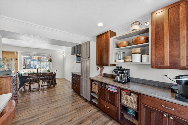 Building Photo - Available Immediately! Beautiful home in the Fairfax and Briargate neighborhood!