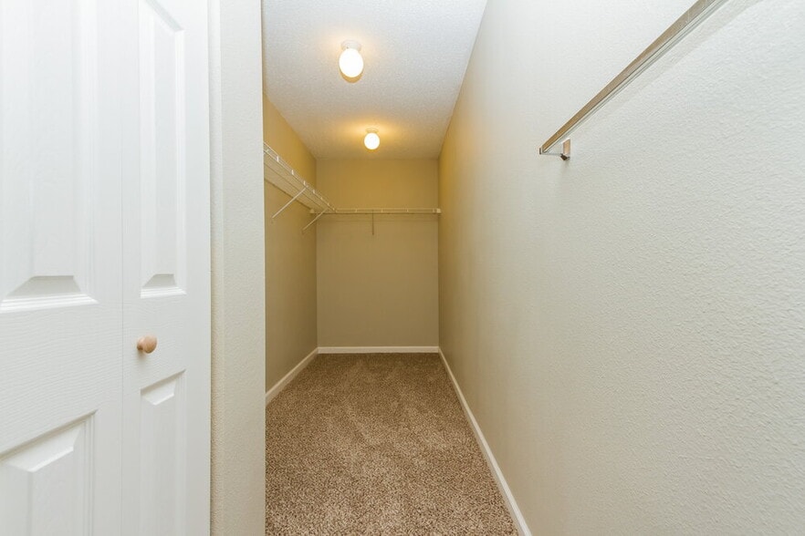 Building Photo - 2274 Summerwood Ln