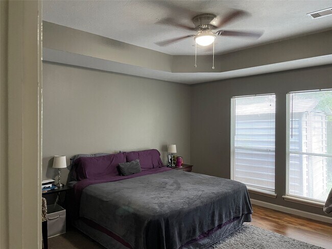 Building Photo - 4918 Sterling Crossing