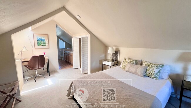 Building Photo - Large top floor 3 bedroom fully furnished walking distance to UC Berkeley Campus!