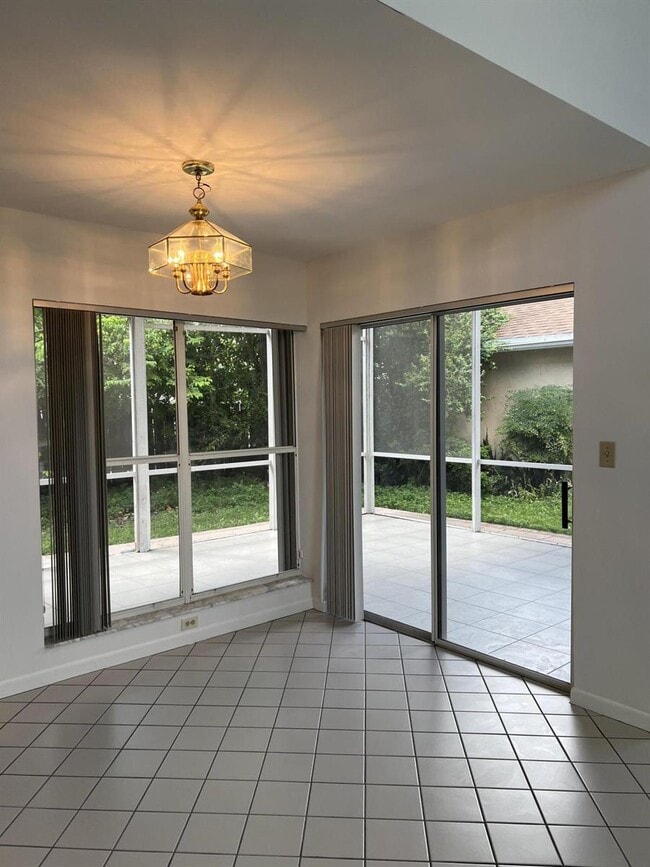 Building Photo - 9401 Aegean Dr