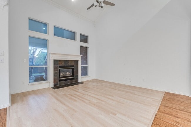 Building Photo - 3829 Bonita Dr