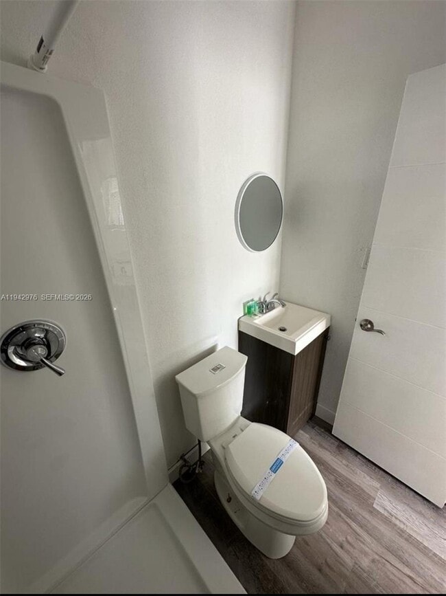 Building Photo - 406 Foster Rd