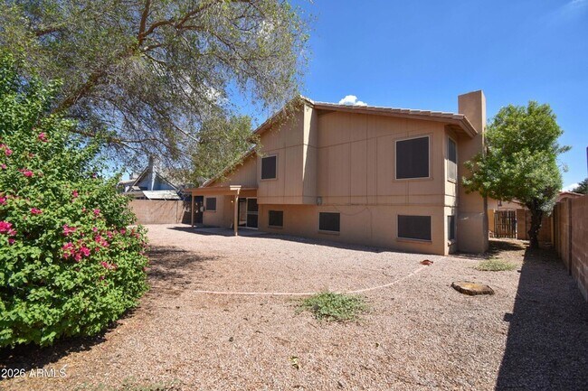 Building Photo - 5570 W Becker Ln
