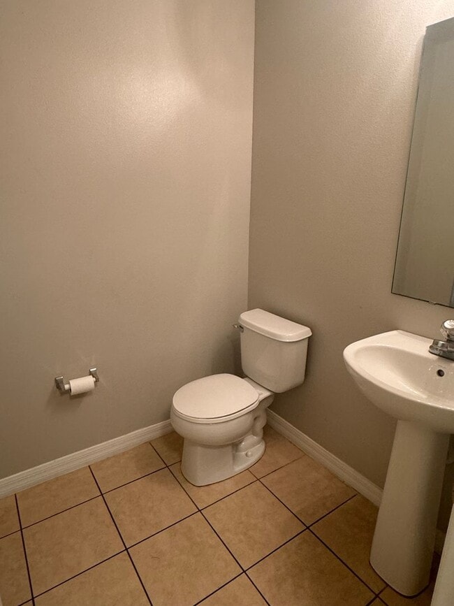 Building Photo - Avalon Lakes: 3 Bedroom, 2 Bathroom, 2 Car Garage home