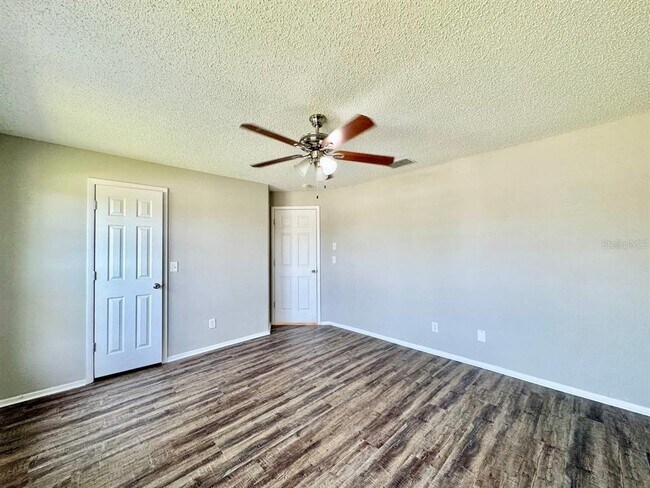 Building Photo - 2414 San Luis Rd