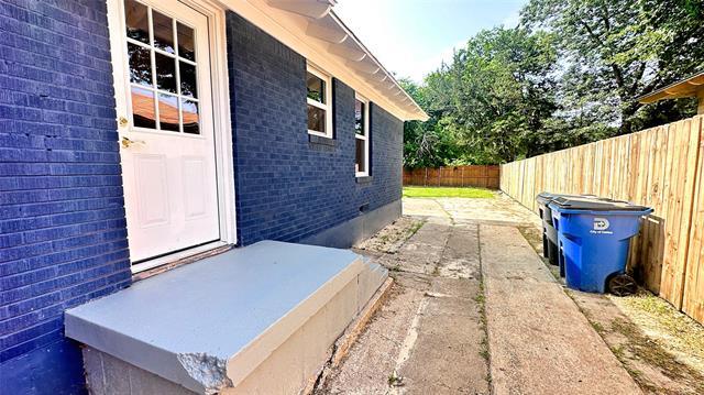 Building Photo - 2618 San Marcus Ave
