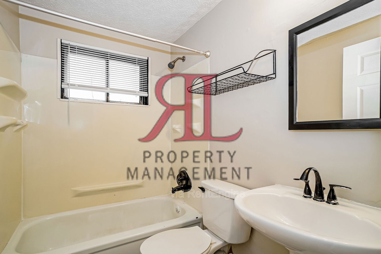 Building Photo - 3465 Clarkston Ave