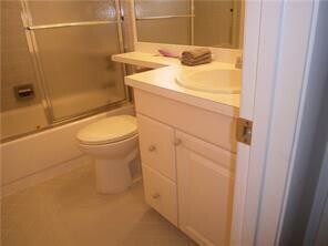 Building Photo - 3559 Cocoplum Cir