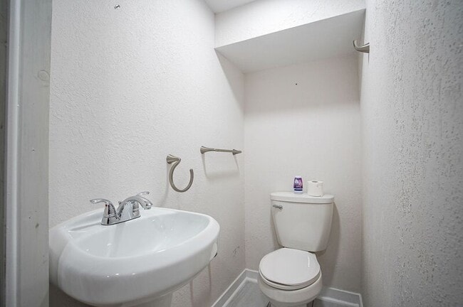 Building Photo - 1224 Page Blvd