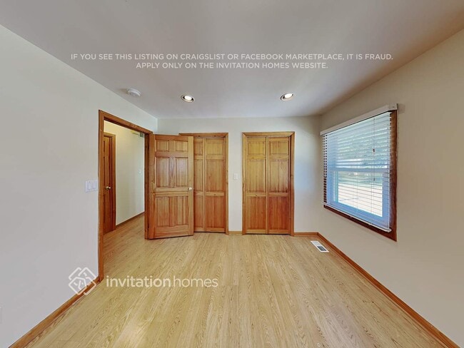 Building Photo - 327 Hemlock Ave