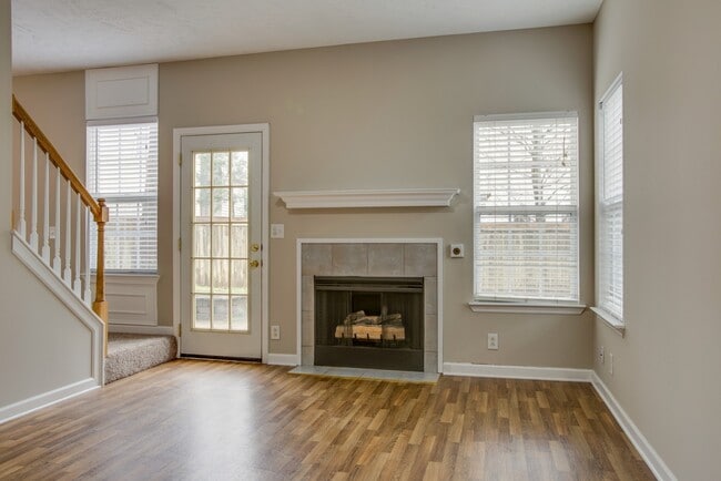 Building Photo - 7027 Penbrook Dr