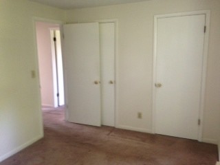 Two closet in bedroom - 6360 Barre Rd