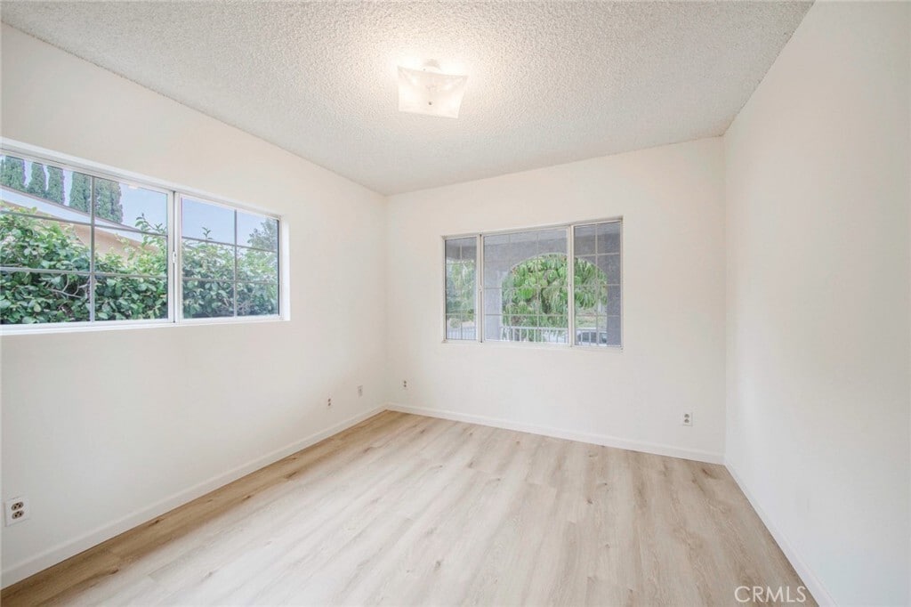 Building Photo - 708 W California Ave