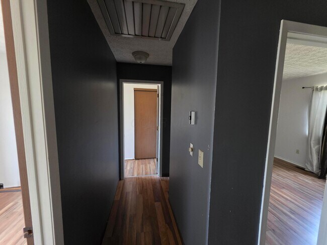 Building Photo - 7006 Finchley Dr