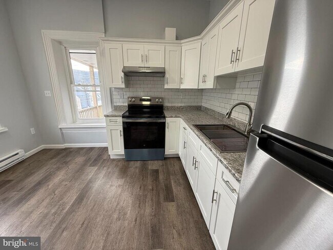 Building Photo - 1156 Franklin St