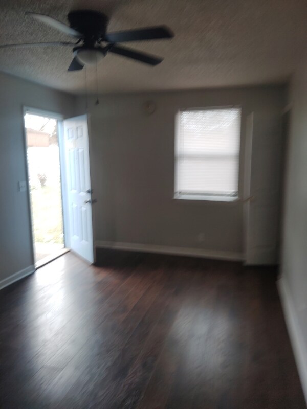 Building Photo - 3705 Brickmont Dr