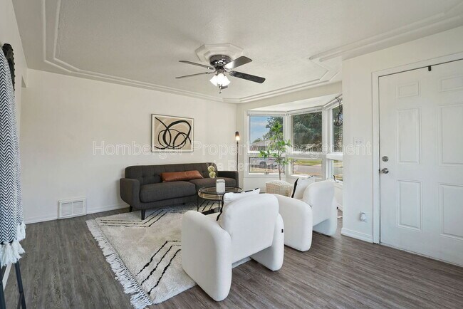 Building Photo - 503 E Joseph Ave