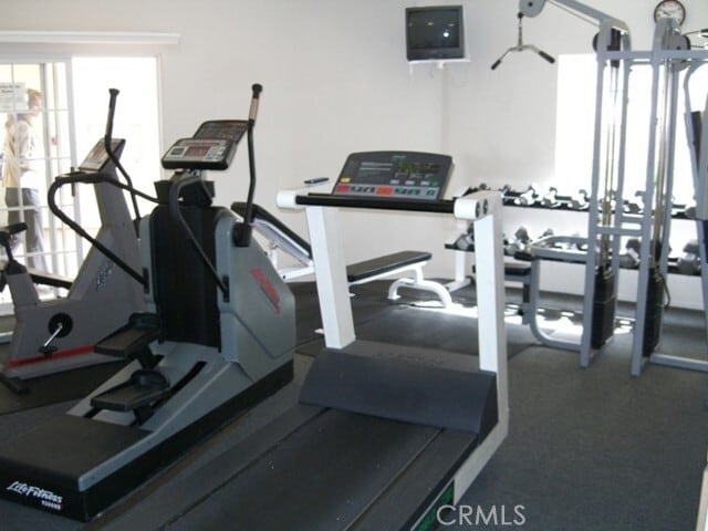 Building Photo - 1215 E San Antonio Dr