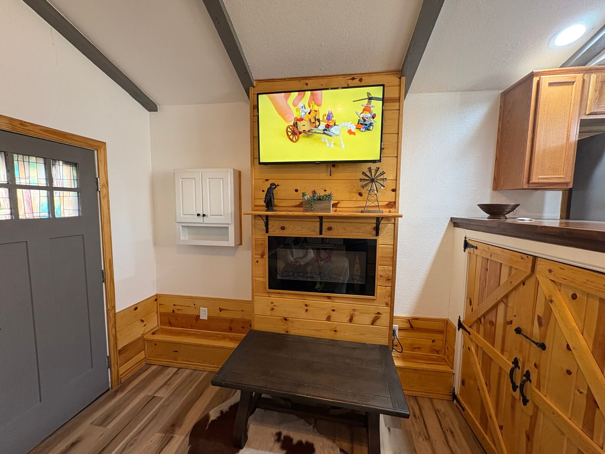 Building Photo - 3345 E 30th St