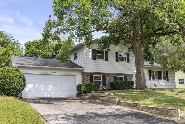 Building Photo - 4200 Rudy Rd