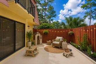 Building Photo - 1556 Park Meadows Dr