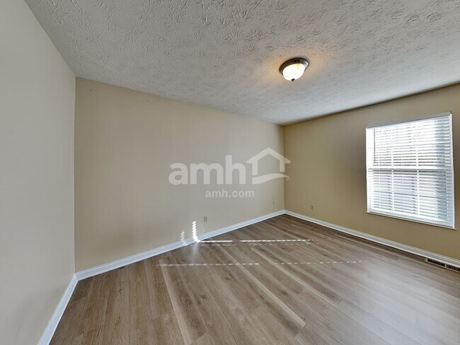 Building Photo - 2154 Canyon Ct