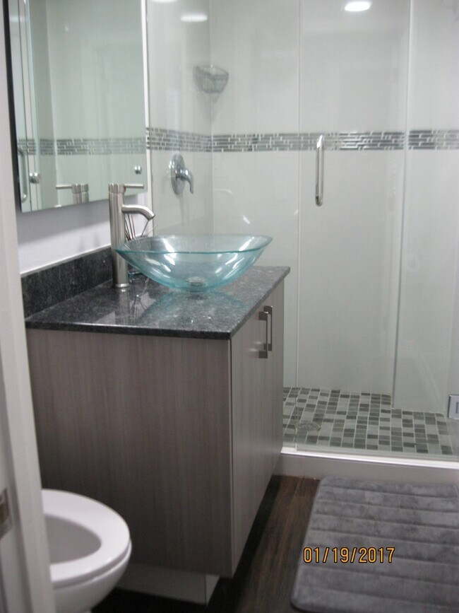 Building Photo - 125 E Morningside Dr