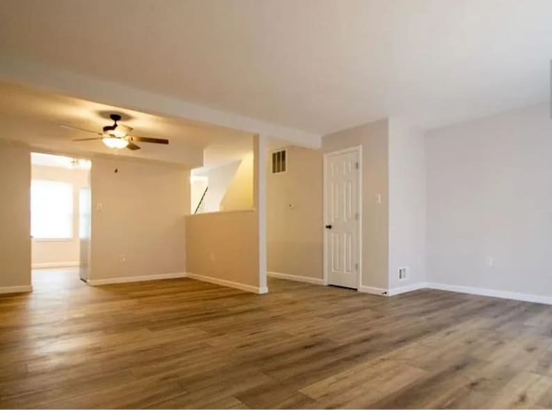 Building Photo - 16703 Chowning Ct