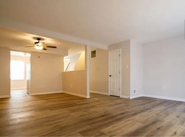 Building Photo - 16703 Chowning Ct