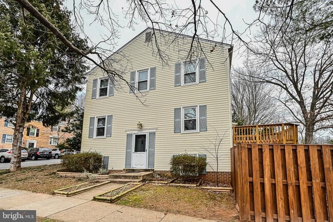 Building Photo - 5572 Kendrick Ln