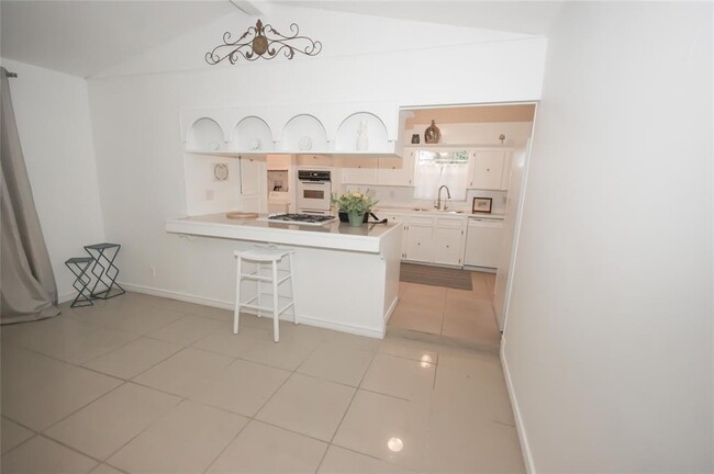 Building Photo - 10922 FM1764