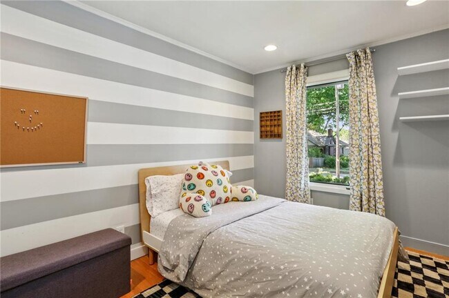 Building Photo - 213 Murray Hill Ave NE