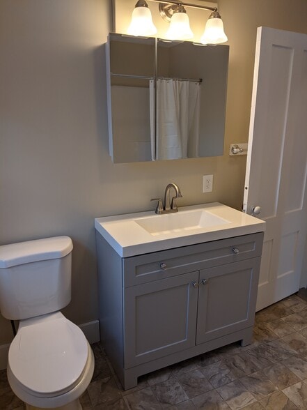 Building Photo - 100 Portland Ave