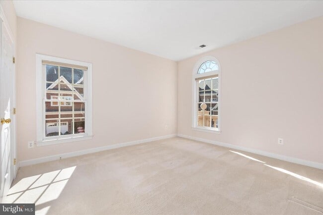 Building Photo - 18334 Buccaneer Terrace