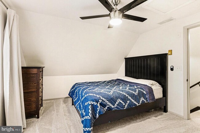 Building Photo - 85 Railroad Ave