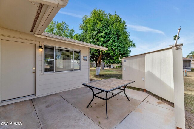 Building Photo - 10303 W Prairie Hills Cir
