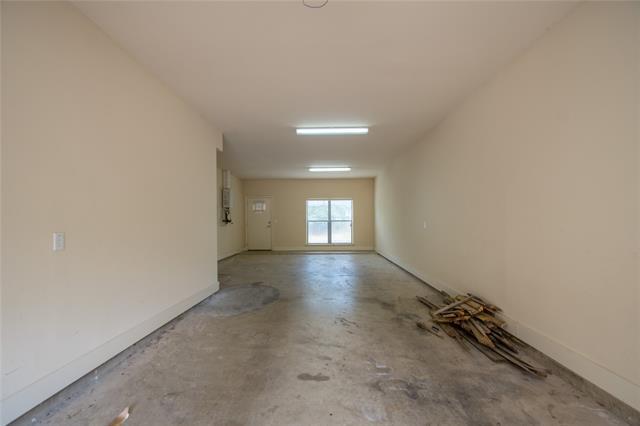 Building Photo - 708 Skyline Bluff Ct