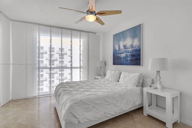 Building Photo - 1500 Ocean Dr